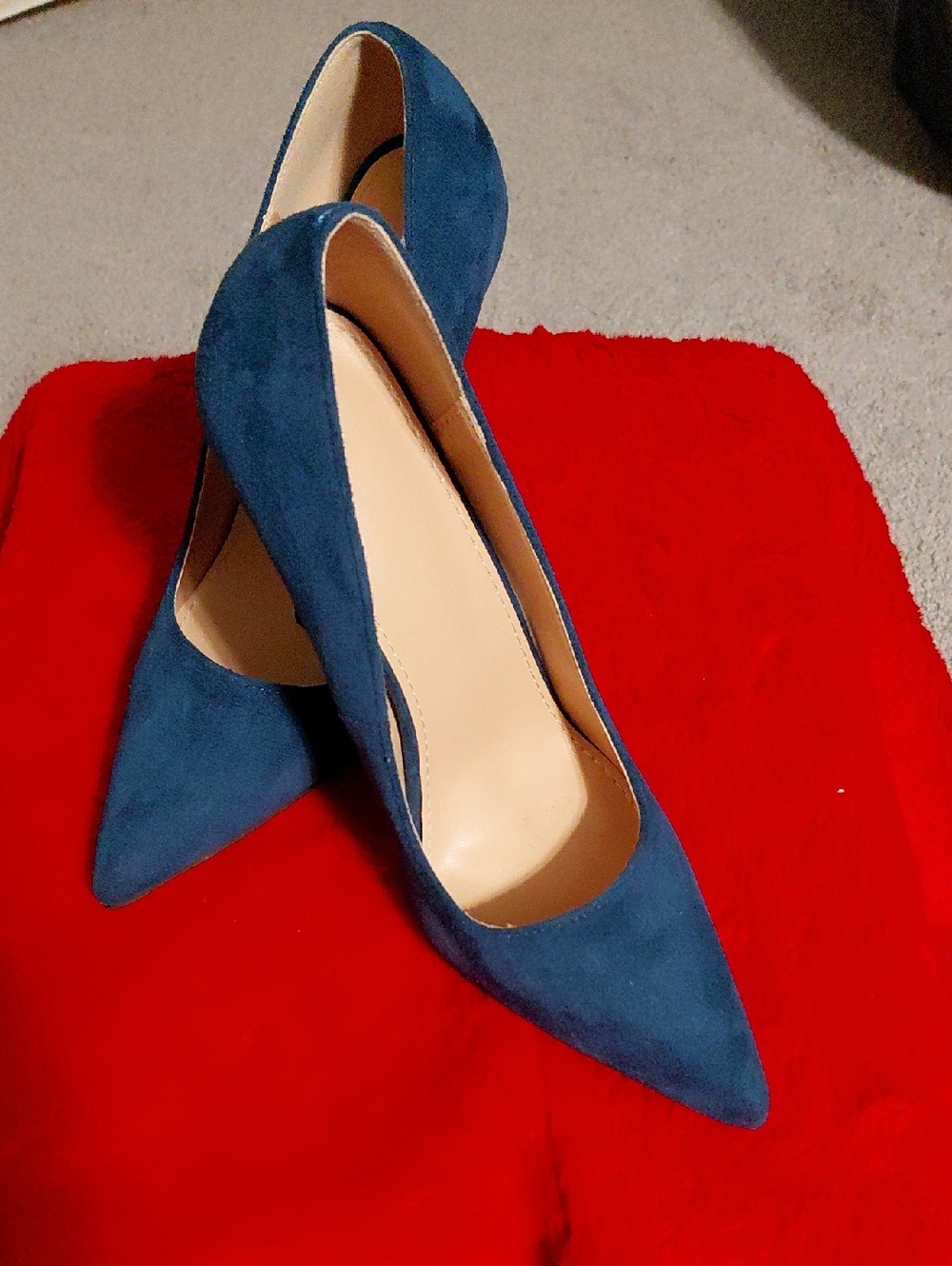 Women's Teal Suede Pointed-Toe Pumps